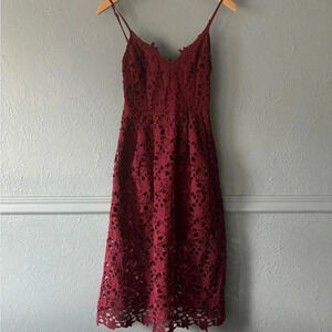 ASTR | crochet | adjustable strap | maroon | lace overlay | mid length dress | s